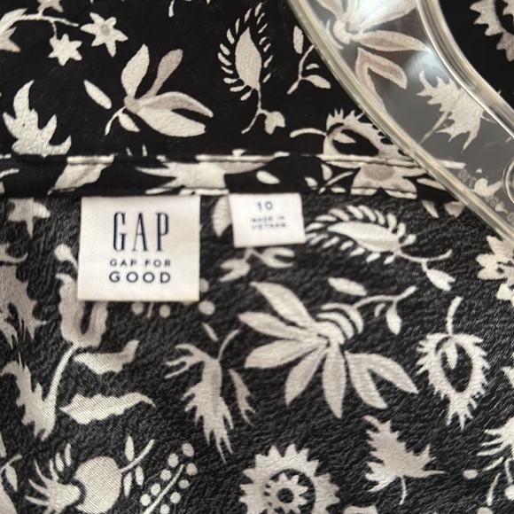 Gap Dress - Picture 3 of 3